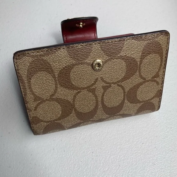 Coach Signature Medium Corner Zip Wallet Khaki Brown Tan Cherry Red Snap Button - Picture 16 of 17